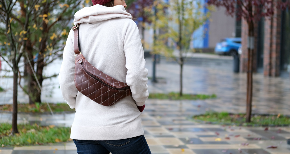 поясная женская сумка коричневая из натуральной кожи