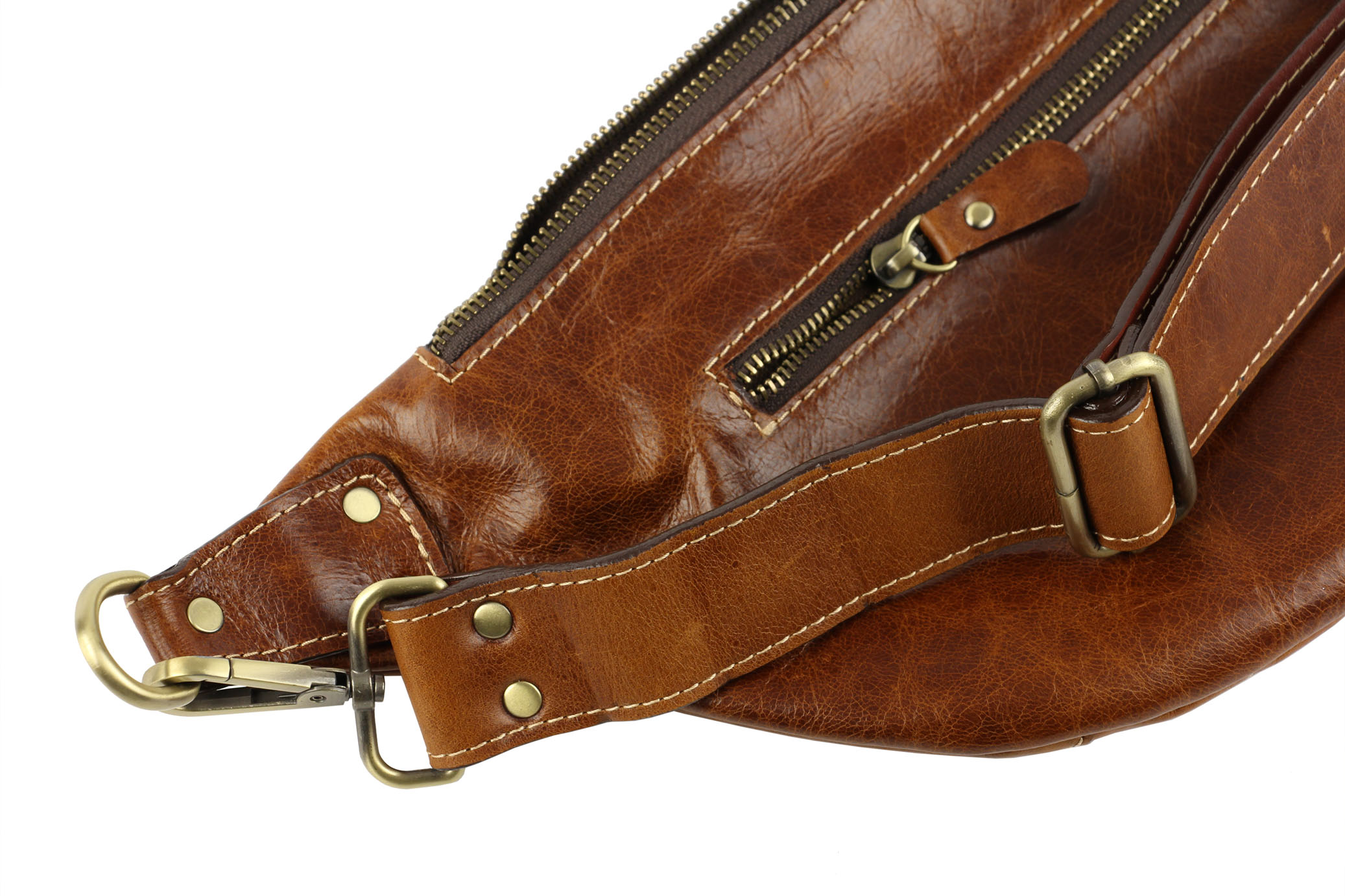 светло коричневая сумка для мужчин с поясным ремнем
