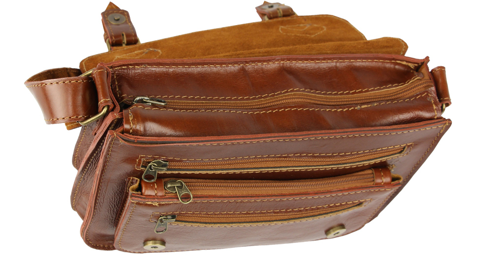 кожаный портфель коричневого цвета