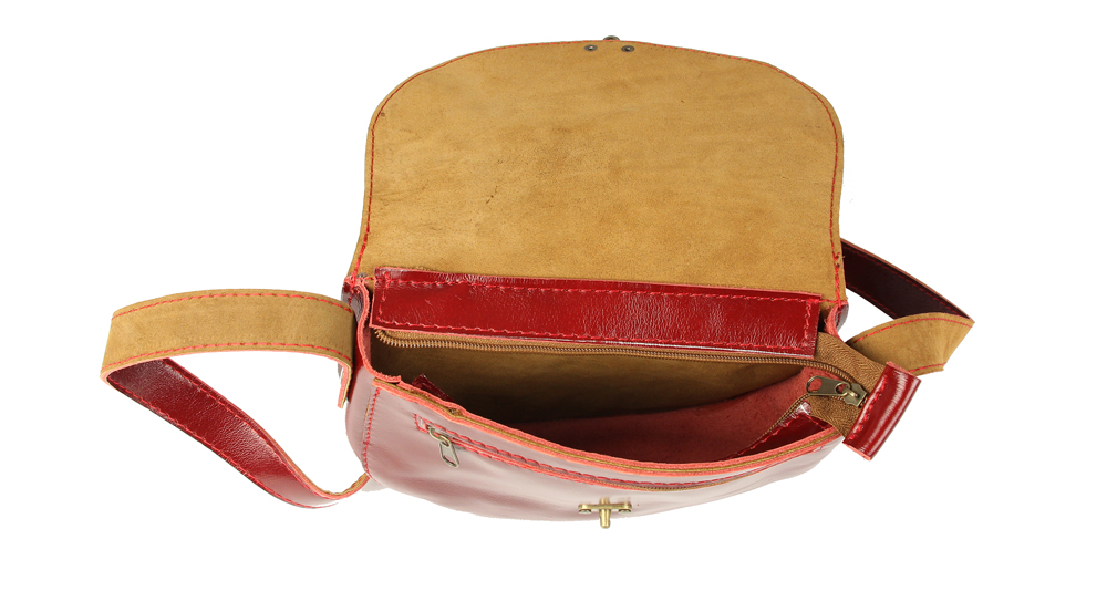 женская сумочка из натуральной кожи рубинового цвета