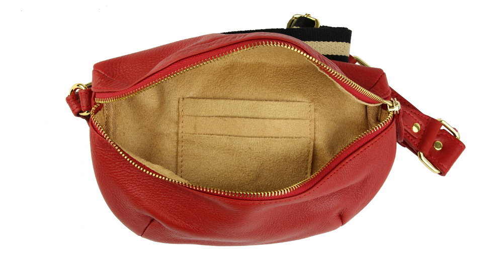 удобная детская сумка на пояс из кожи красного цвета
