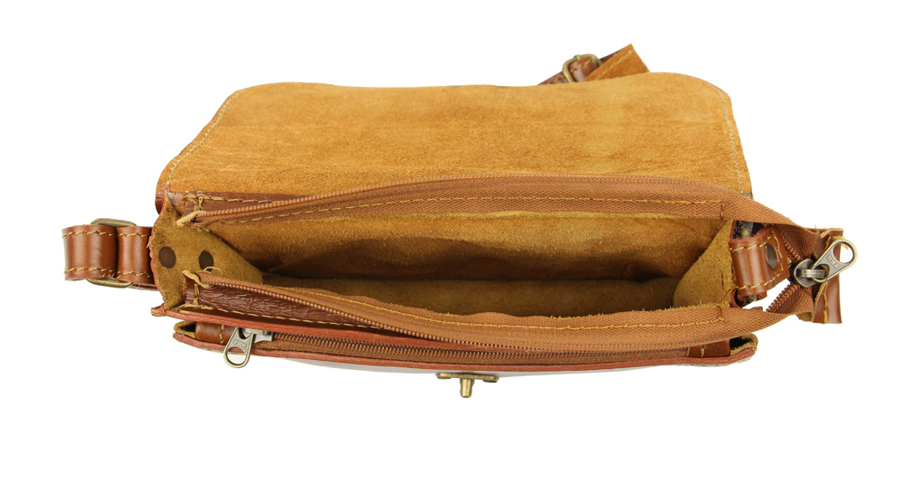 женская сумочка из натуральной кожи рыжего цвета Bufalo s-06 внутри
