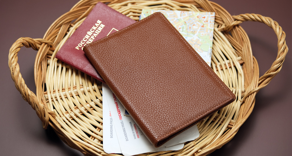 обложка на паспорт из натуральной коричневой кожи