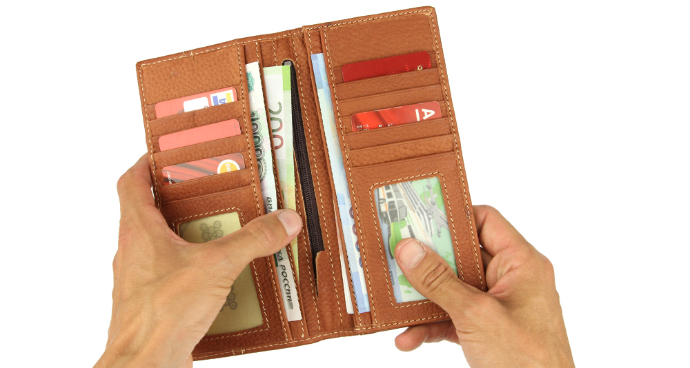 мужское портмоне из натуральной кожи оранжевого цвета под купюры и карточки