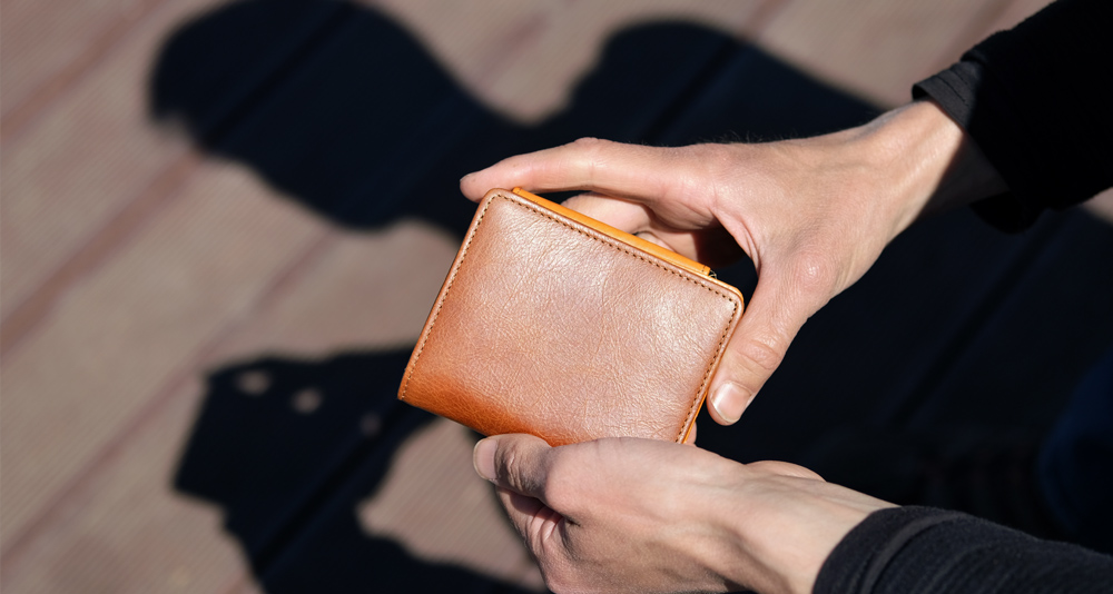 удобный кожаный кошелёк из натуральной кожи коричневого цвета