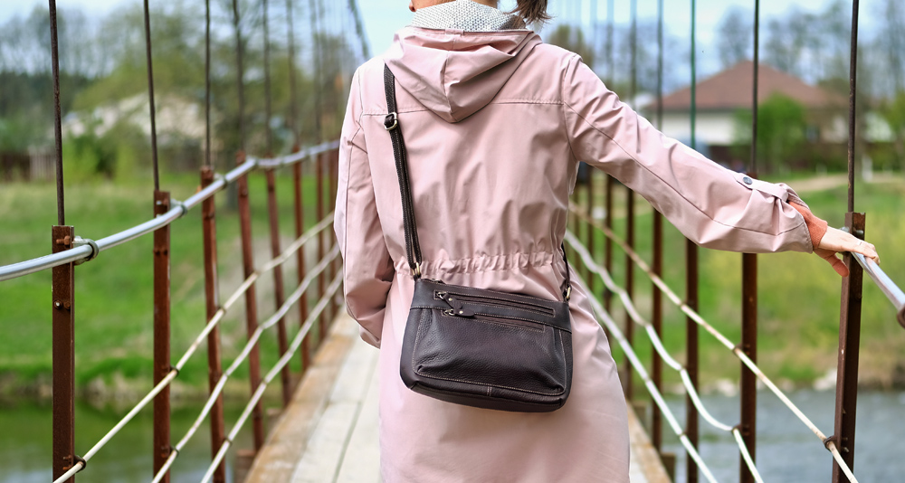 женская коричневая кросс-боди сумка из 100% телячьей кожи